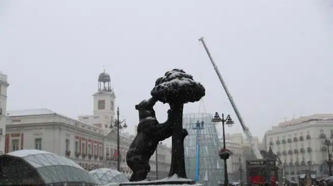 Galería | Las mejores imágenes de los monumentos de Madrid cubiertos de nieve