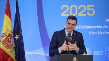 La suicida inclinación de Sánchez a hacer vaticinios sobre el coronavirus