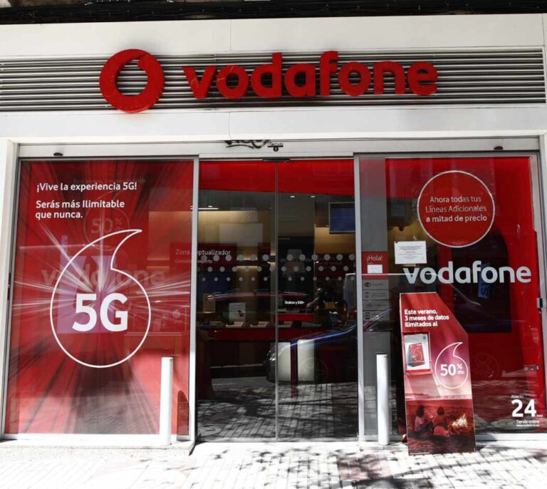 La nueva Vodafone prepara su batalla comercial: precios por los suelos y vuelta del fútbol a su TV