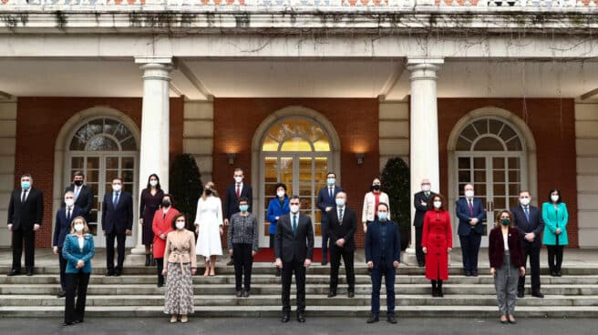 Foto de familia del Consejo de Ministros en La Moncloa.