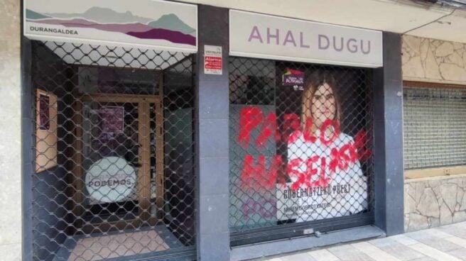 Pintada aparecida el miércoles en la sede de Podemos en Durango.