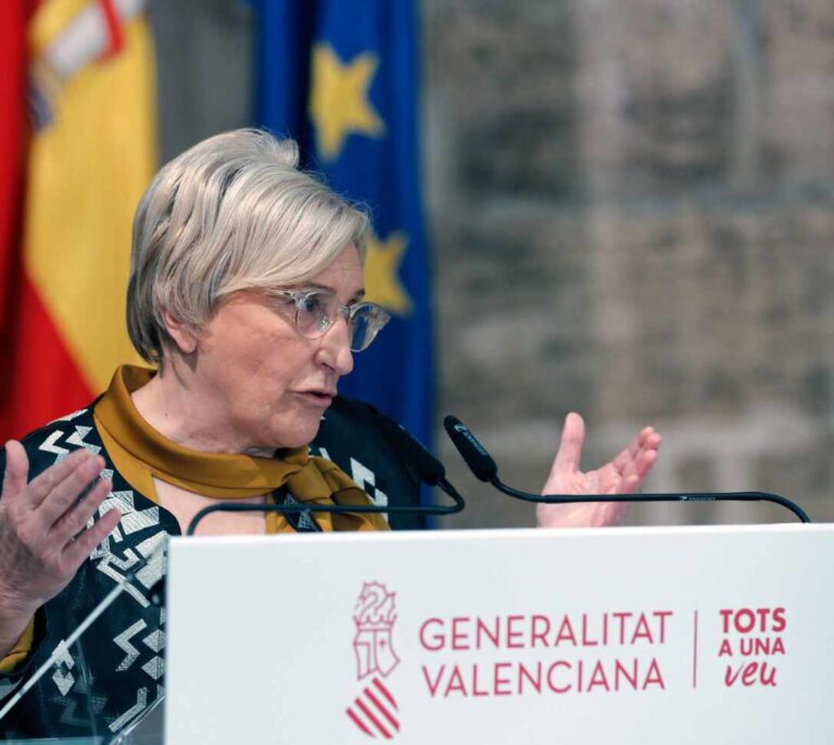 Destituida la directora de Salud Pública de Valencia por vacunaciones irregulares