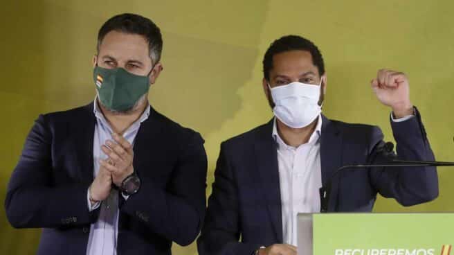 Santiago Abascal e Ignacio Garriga, tras las elecciones en Cataluña.