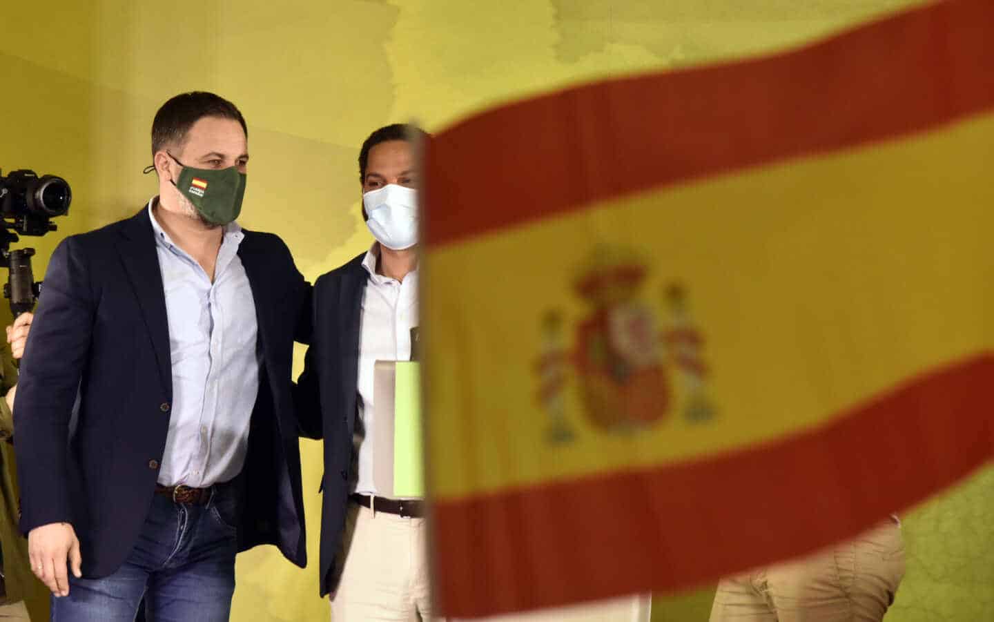 Elecciones en Cataluña: Santiago Abascal e Ignacio Garriga, el candidato de Vox.