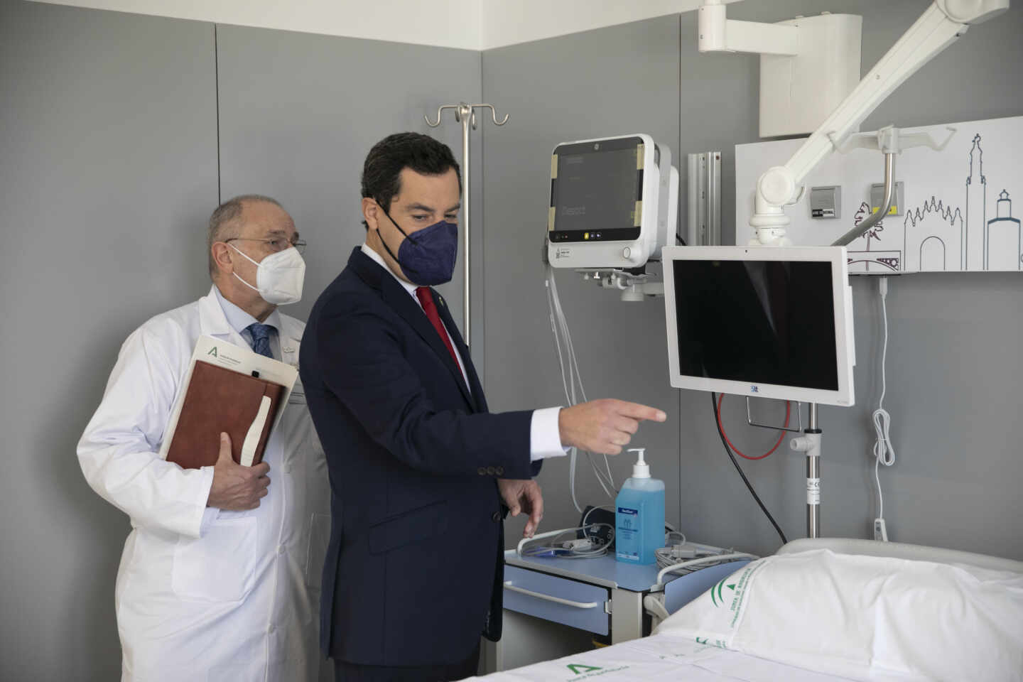 Andalucía estrena nuevo Hospital de Emergencia Covid con cifras de 700 pacientes en UCI