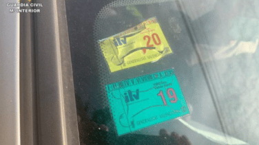 Piden cárcel para un conductor que circulaba por Valencia con la pegatina de la ITV falsificada