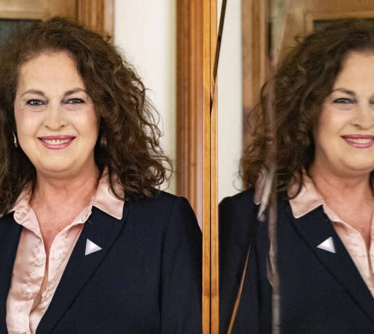 Carla Antonelli se da de baja como militante del PSOE por los retrasos en la tramitación de la ley trans