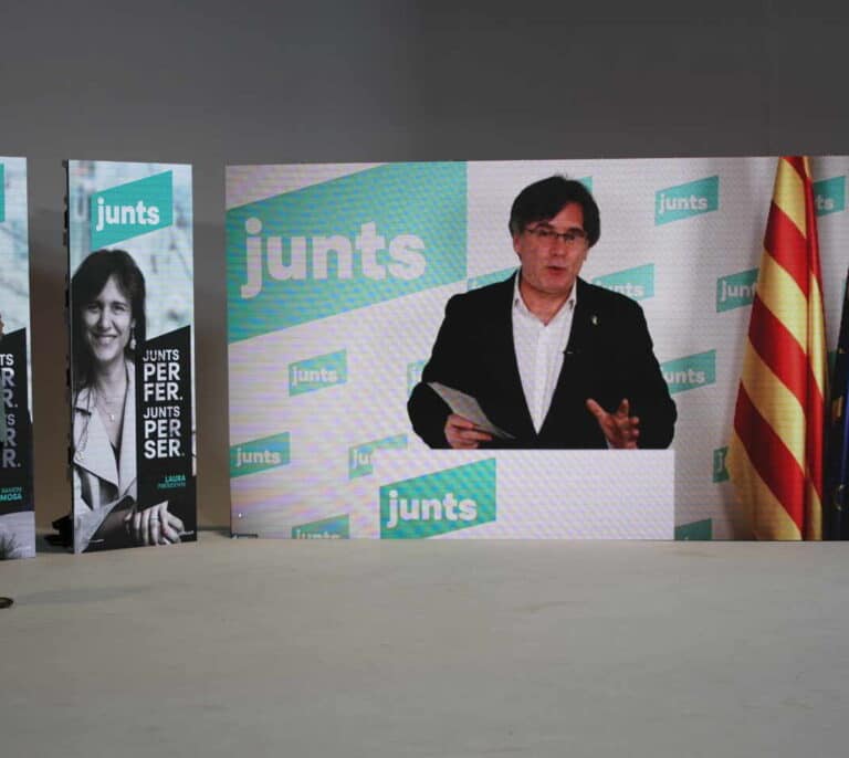 Puigdemont dice que cada "reverencia a Vox" de Sánchez es un "castigo" para los catalanes