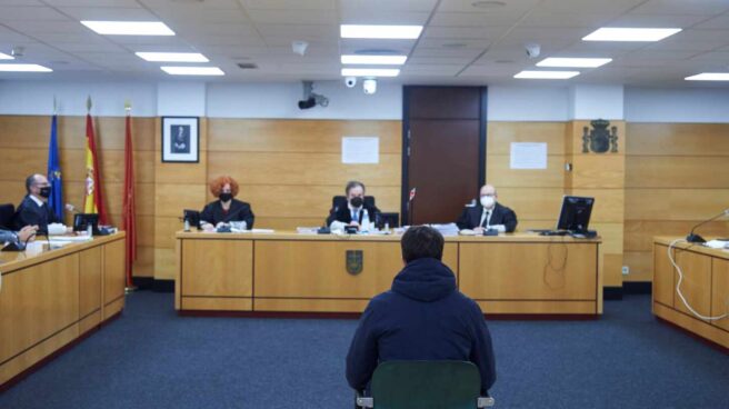 El jefe de la agencia Dana Models condenado a 115 años de prisión Condenado a 115 años de prisión por grabar desnudas a 129 modelos