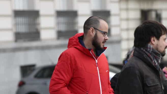 El rapero Pablo Hassel yendo a declarar en la Audiencia Nacional