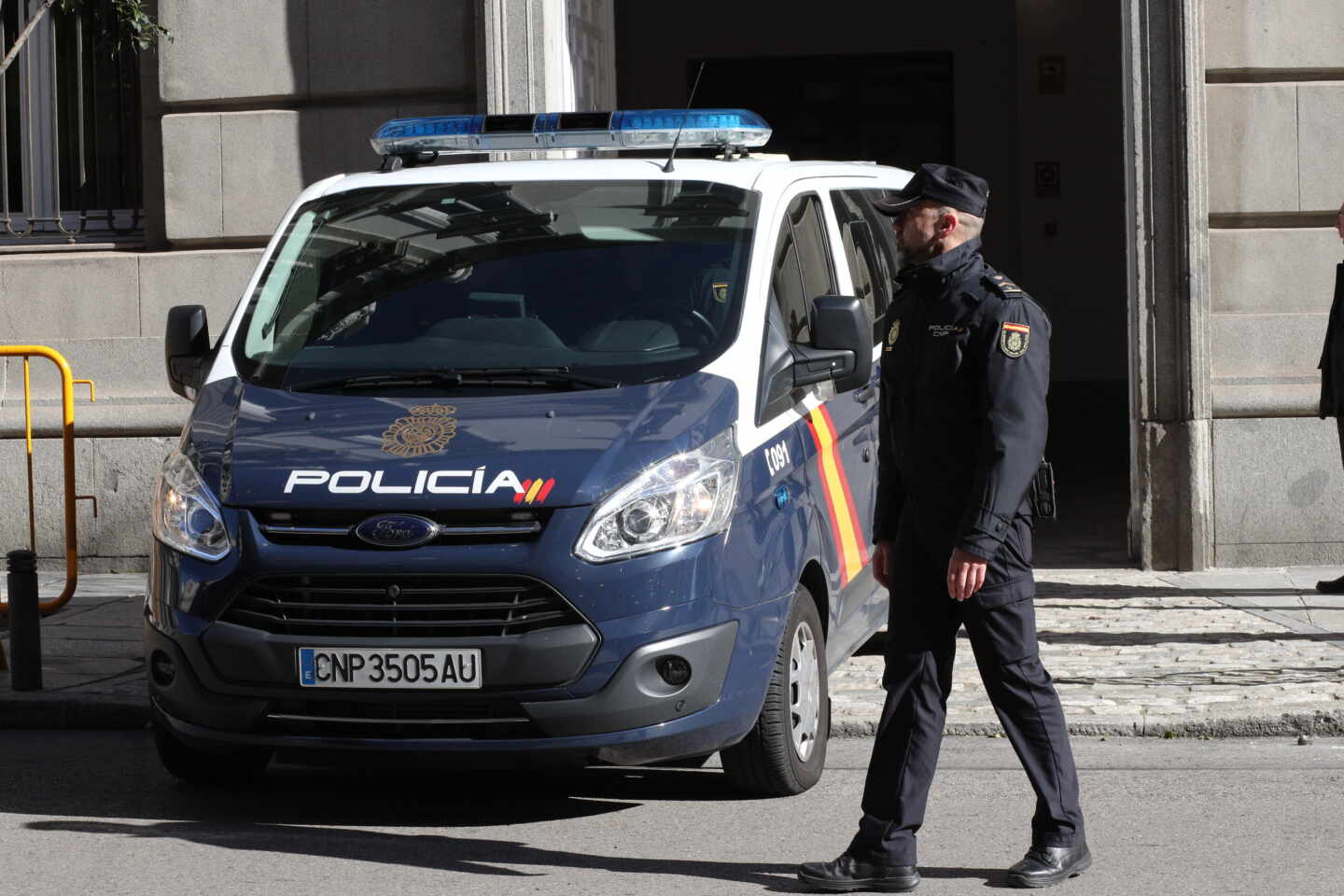 Un furgón de la Policía Nacional