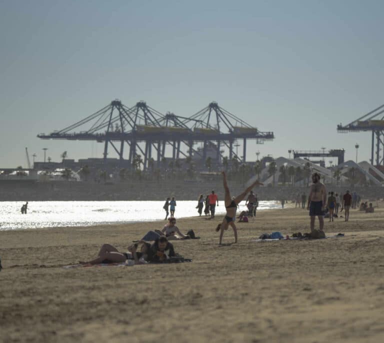 Exceltur empeora sus estimaciones y prevé una caída del turismo del 47,5% en 2021 frente a 2019
