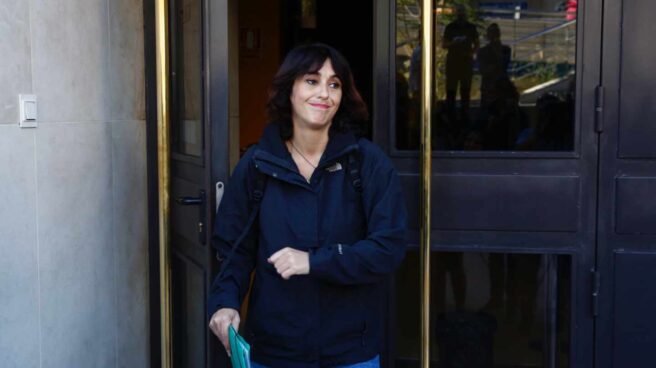 Juana Rivas denuncia la divulgación de "informaciones falsas" sobre uno de sus hijos Juana Rivas acude a recoger la sentencia de su caso en España, en 2018.