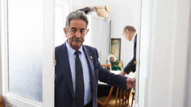 Ayuso y Almeida cargan contra Revilla por decir que Madrid será una "bomba" en 15 días