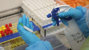 Estudian en Madrid otro caso sospechoso de Ómicron procedente de Sudáfrica