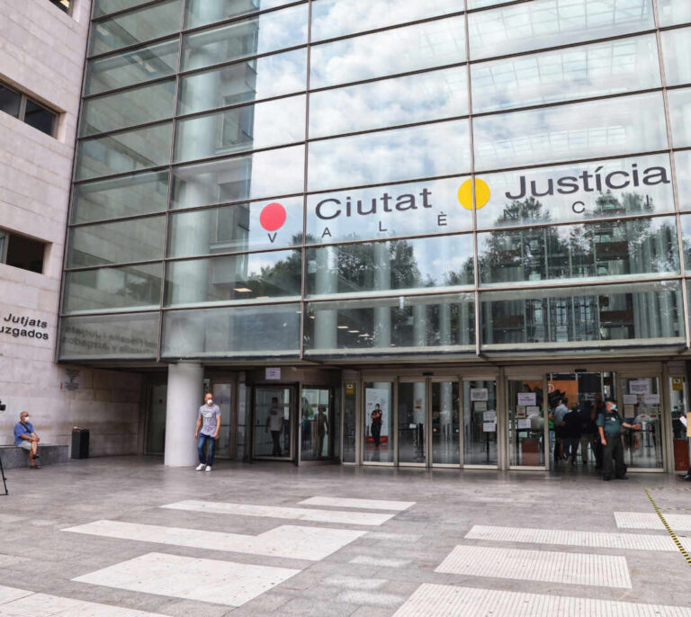 La Fiscalía pide 10 meses de cárcel para el alcalde de Benavites (Valencia)