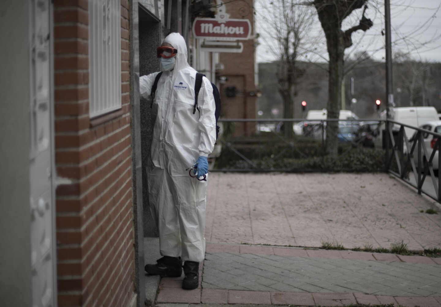 Descienden los contagios y las muertes en Madrid