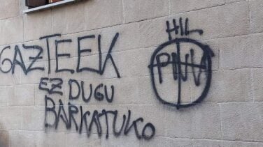 Aparecen pintadas contra el PNV y la Ertzaintza en Hondarribia