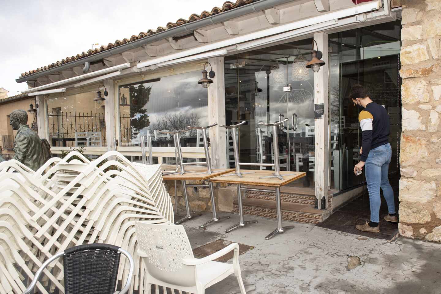 Apertura de un bar en Cuenca.