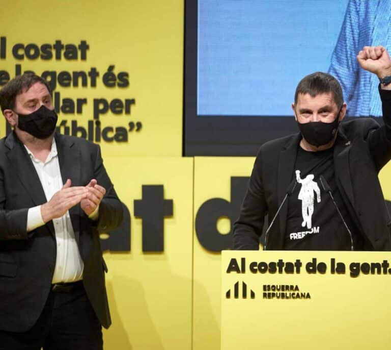 Junqueras y Otegi exhiben su pacto en el Congreso ante las presiones de JxCat