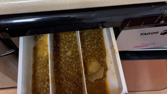Las lentejas en la lavadora, la ocurrencia de una niña de 4 años a la que dejaron sola en la cocina Las lentejas en la lavadora, la ocurrencia de una niña de 4 años a la que dejaron sola en la cocina