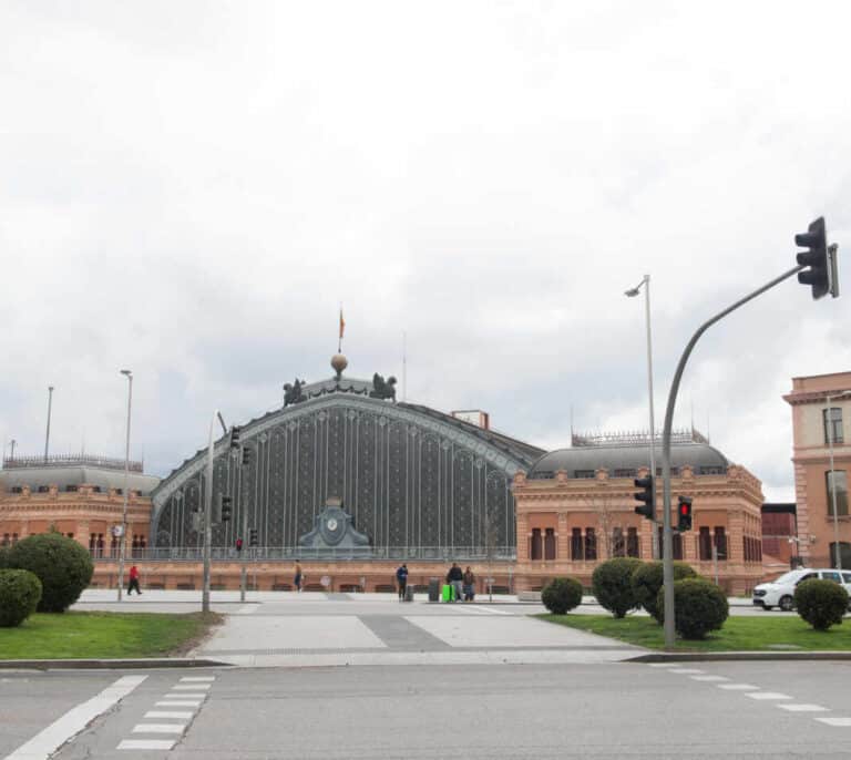 Por qué la estación de Atocha pasa a llamarse Constitución