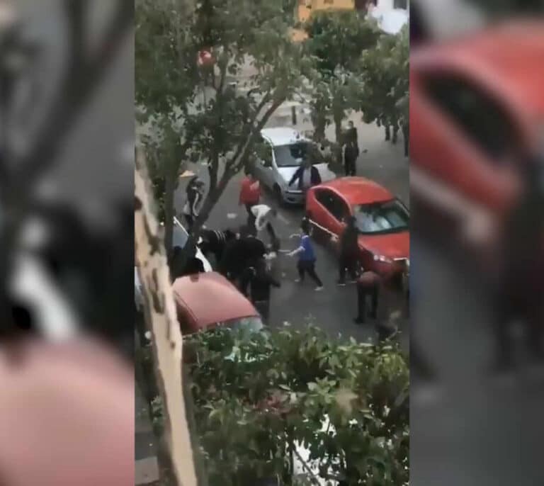 Un detenido tras la muerte de un hombre apuñalado en una reyerta en Sevilla