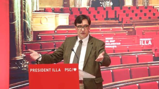 Salvador Illa preside la primera reunión del nuevo grupo parlamentario socialista