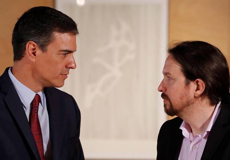 Sánchez intenta enfriar el choque con Podemos aunque retrasa su cita con Iglesias