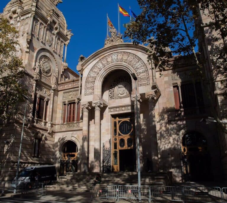 Un juez de Barcelona pide interrogar al amigo del emérito Sanginés-Krause por presunta colaboración de fraude