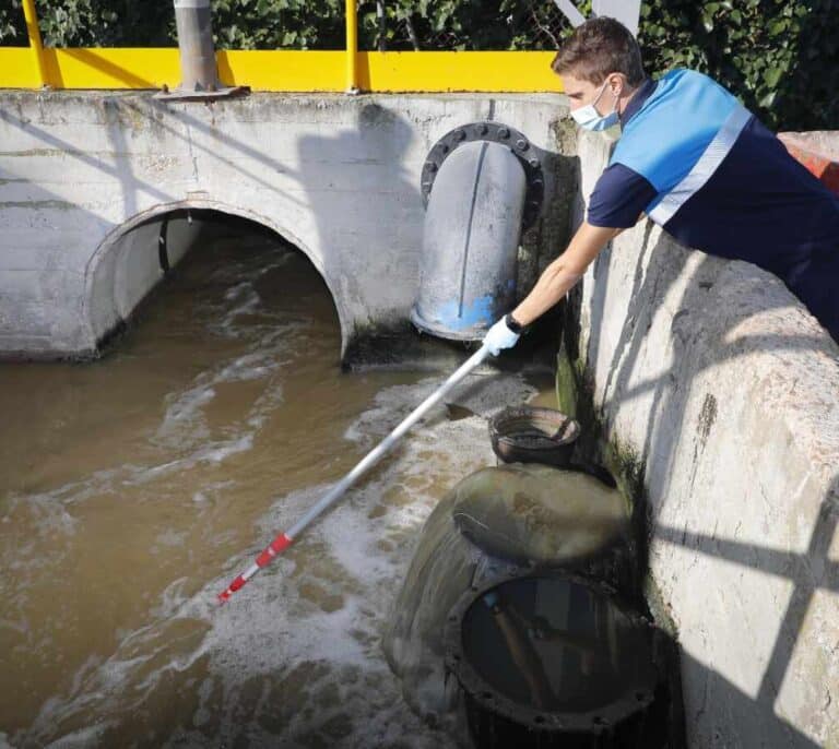 Así usa Madrid las aguas residuales para confinar o abrir las zonas básicas de salud