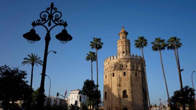 La Torre del Oro de Sevilla cumple 800 años. La Torre del Oro de Sevilla cumple 800 años.