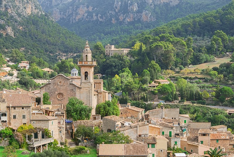 valldemossa-baleares-pueblo-800x536