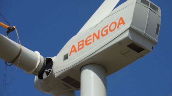 Un aerogenerador de Abengoa en Andalucía.