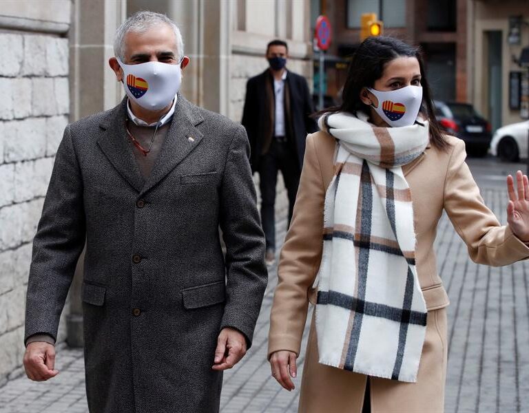 Arrimadas culpa a la abstención del fracaso de Cs: pierden 30 diputados en Cataluña