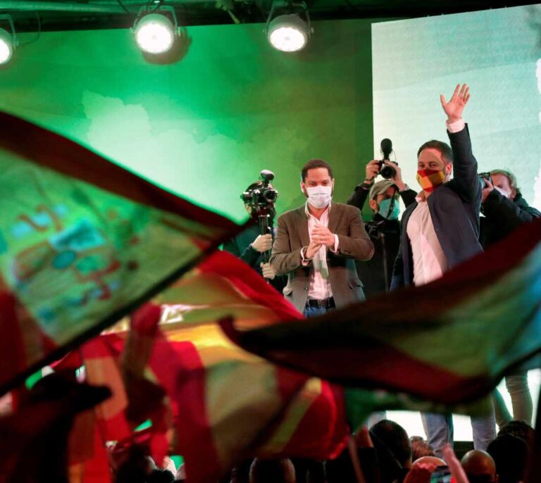 Abascal cierra la campaña con una demostración de fuerza: "Vox ya ha ganado en Cataluña"