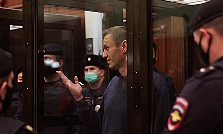 El líder opositor ruso, Alexei Navalni, durante su juicio.