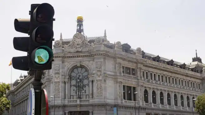 La banca reduce sus provisiones pese a las advertencias del Banco de España