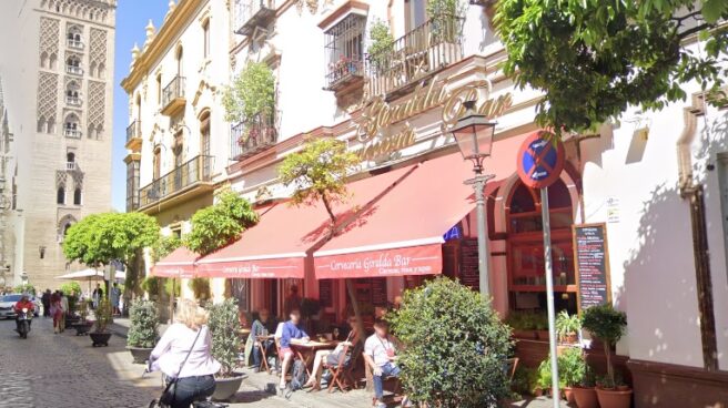 Bar Giralda, en la calle Mateos Gago de Sevilla.