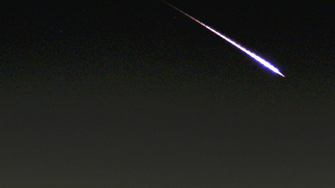 Imagen de archivo de una bola de fuego cruzando el sur de España el pasado mes de febrero. Imagen de archivo de una bola de fuego cruzando el sur de España el pasado mes de febrero.
