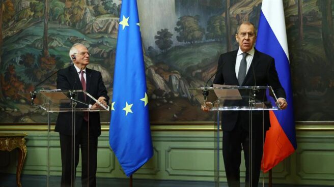 Josep Borrell y Serguei Lavrov, en su rueda de prensa conjunta en Moscú.