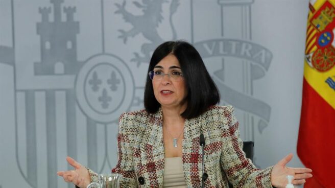 Sanidad defiende que no es necesario hacer obligatorias las mascarillas FFP2. La ministra de Sanidad, Carolina Darias.