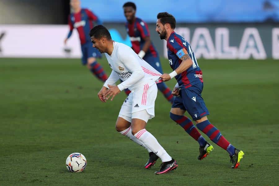 Carlos Henrique Casemiro, durante el Huesca-Real Madrid.