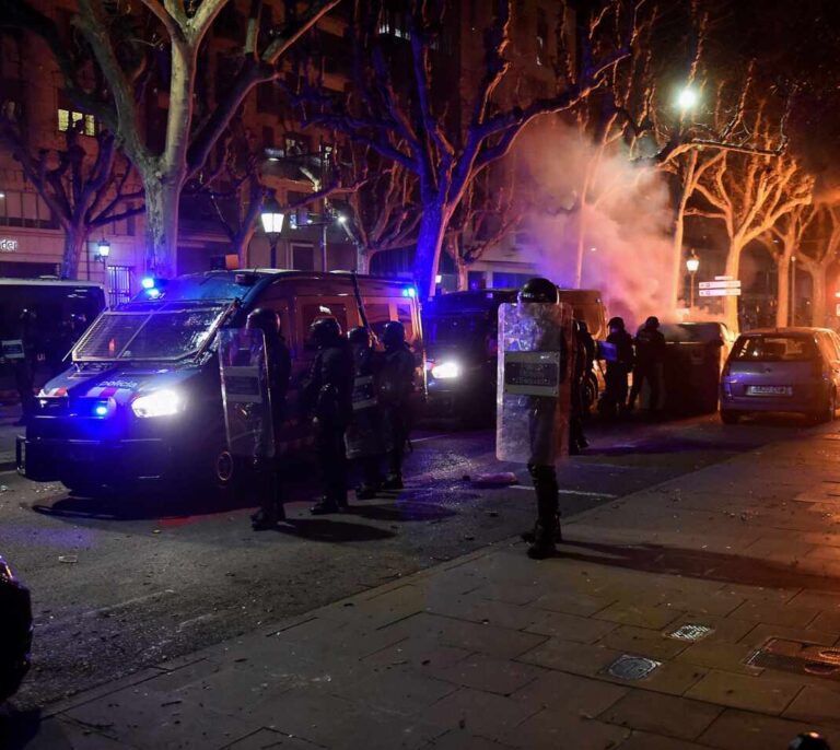Policías piden un plus de peligrosidad en Cataluña igual que el que tienen en País Vasco y Navarra