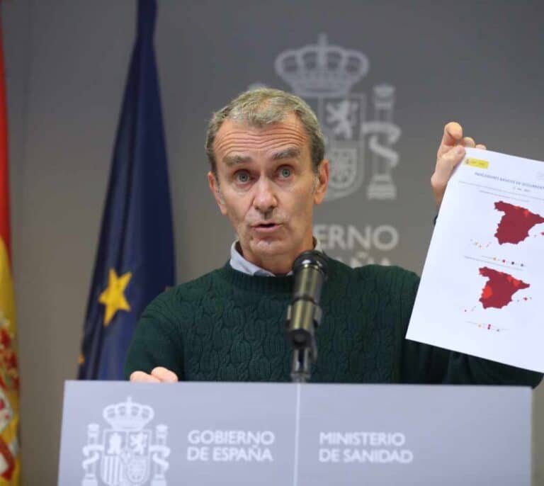Fernando Simón, sobre la relajación de las medidas: "Tenemos que ir partido a partido"