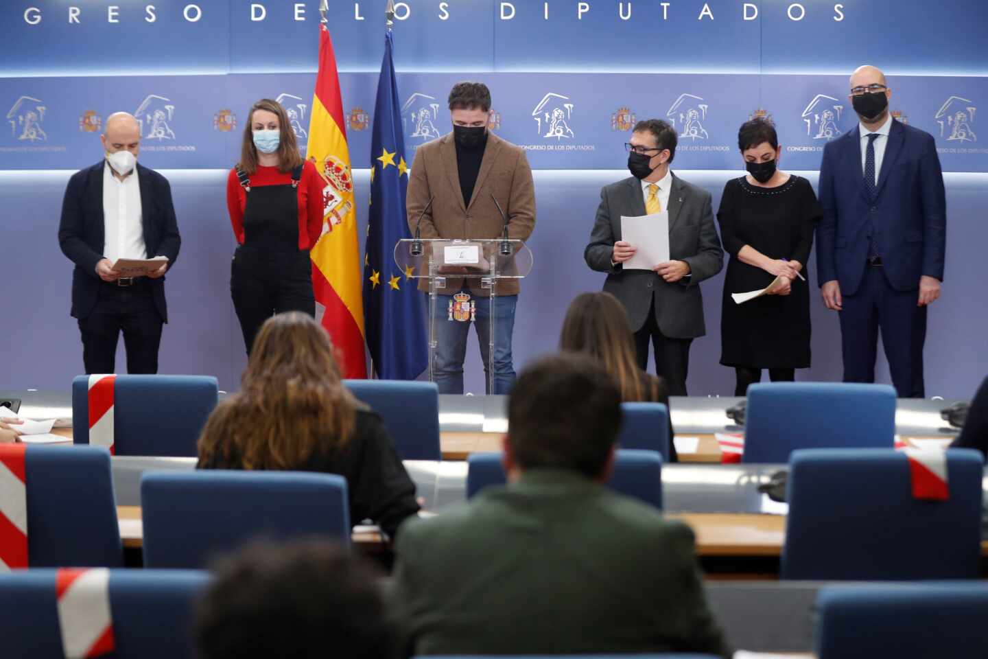 Gabriel Rufián, Néstor Rego, Mireia Vehí, Mertxe Aizpurua, Genis Boadella y Jaume Alonso-Cuevillas, en el Congreso.