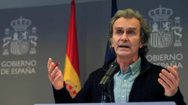 Sanidad estudia no recomendar la vacuna de AstraZeneca en mayores El director del Centro de Coordinación de Alertas y Emergencias Sanitarias, Fernando Simón.
