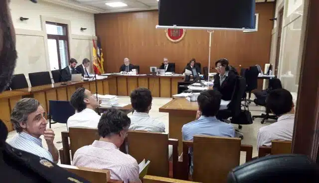 La juez concede la semilibertad a los seis hermanos Ruiz-Mateos bajo control telemático