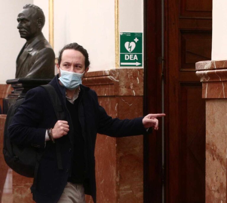 La Policía detecta que archivos aportados por Podemos para justificar los pagos a Neurona se crearon después del 28-A