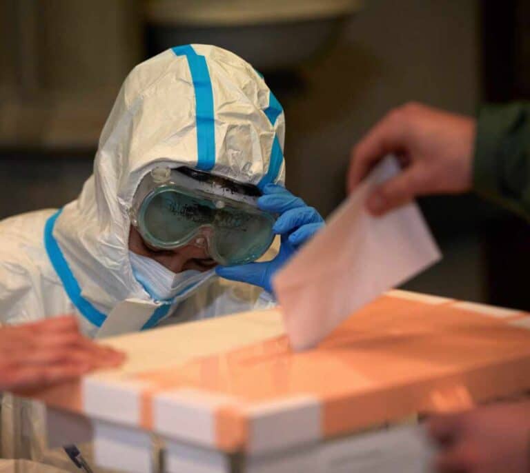 La pandemia hunde la participación en Cataluña al 53,5%, la más baja de la democracia